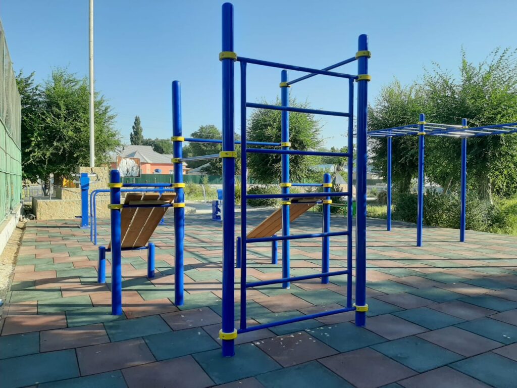 Детские площадки Площадка Workout установлена специалистами